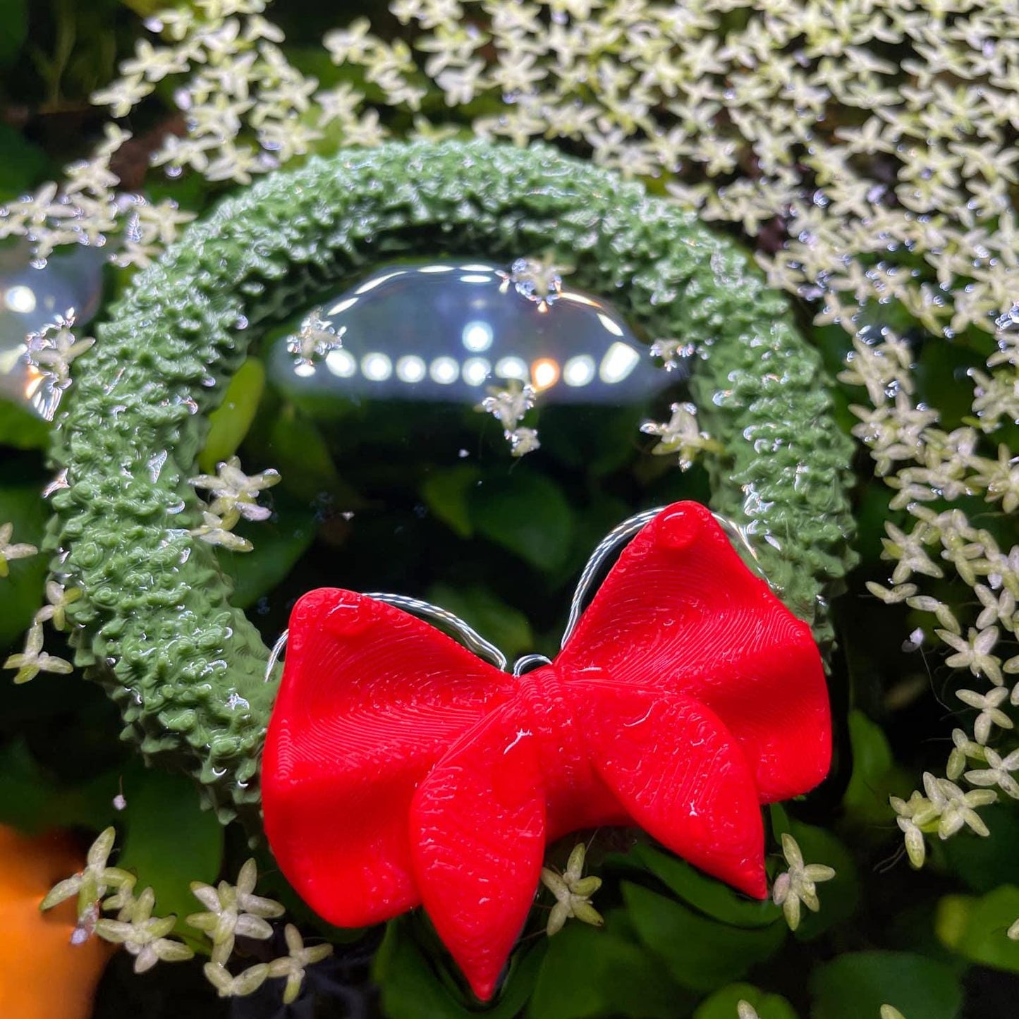 Christmas Wreath Fish Feeder