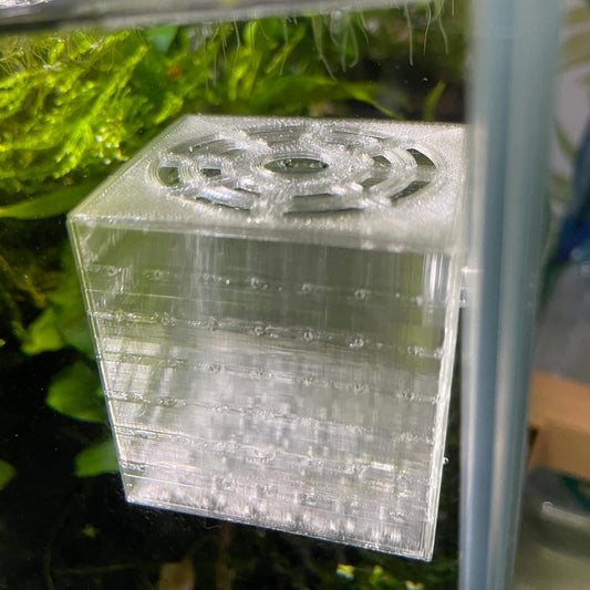 Aquarium Mini Breeder Box for Fish and Shrimp with Suction Cup