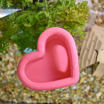 Heart Floating Betta Fish Feeder. Floating Feeder For Small Fish & Shrimp. Food Feeding Control Station. Avoid Food Waste. Perfect Size.